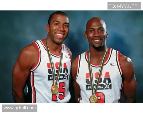 美国梦二队与日本队的精彩对决展现篮球魅力与文化碰撞